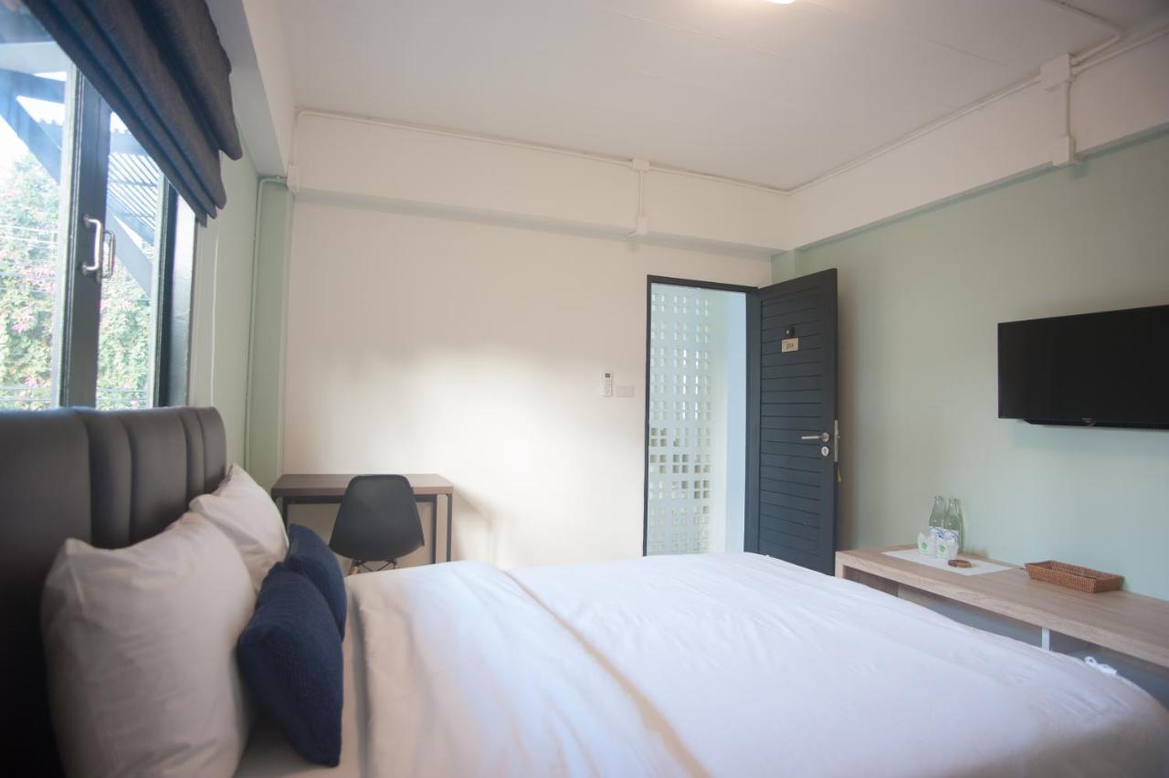 Baan Ploy In (Adults Only) Pansiyon Chiang Mai Dış mekan fotoğraf