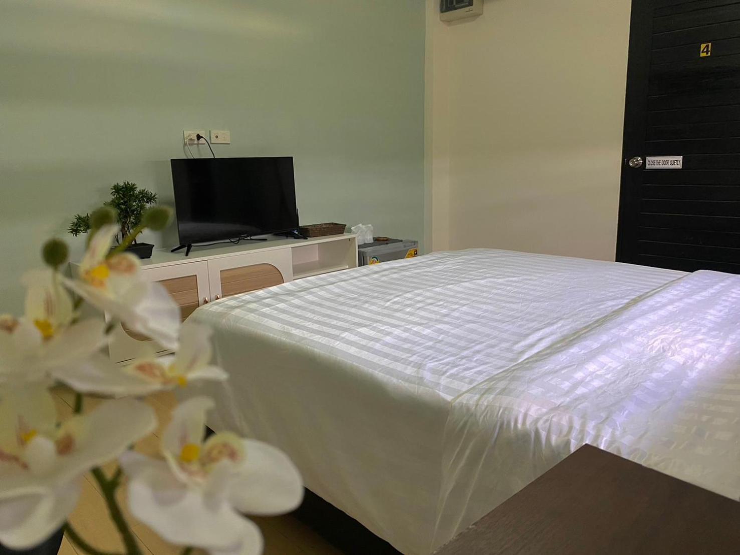 Baan Ploy In (Adults Only) Pansiyon Chiang Mai Dış mekan fotoğraf