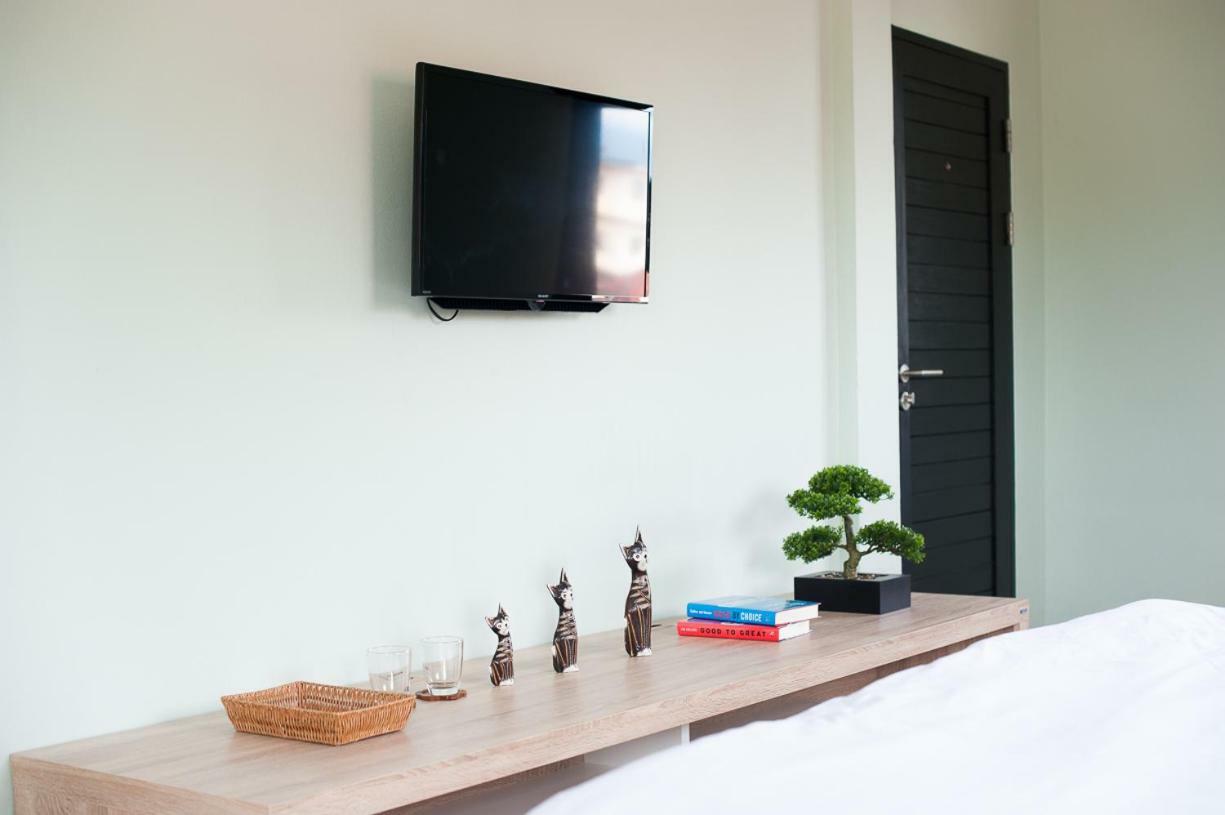 Baan Ploy In (Adults Only) Pansiyon Chiang Mai Dış mekan fotoğraf